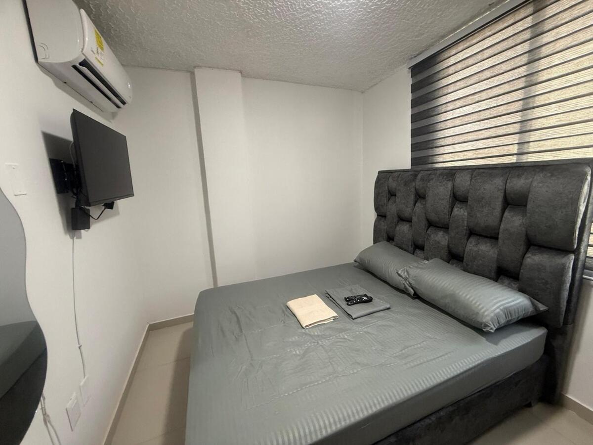 Hermosa Habitacion A Una Cuadra Del Ventura Plaza 3 Cucuta Luaran gambar